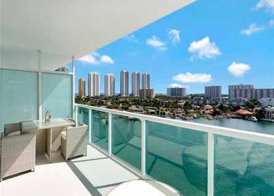 400 Sunny Isles Condominiums for Sale and Rent